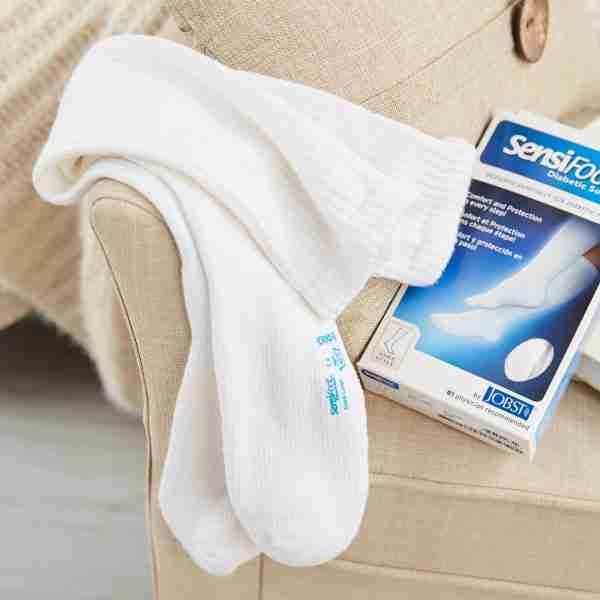JOBST SensiFoot Diabetic Compression Socks, Knee High, White, Closed Toe, X-Large
